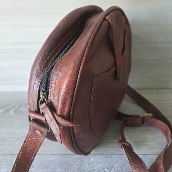 Madosh Genuine Leather Womens Semi-Circular Crossbody Hobo Shoulder Bag - Picture 6 of 14